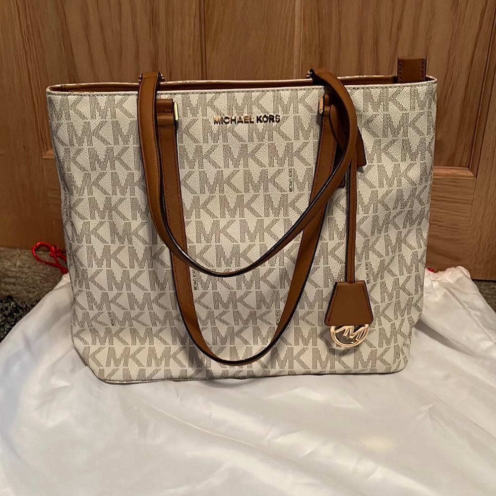 Michael Kors medium tote